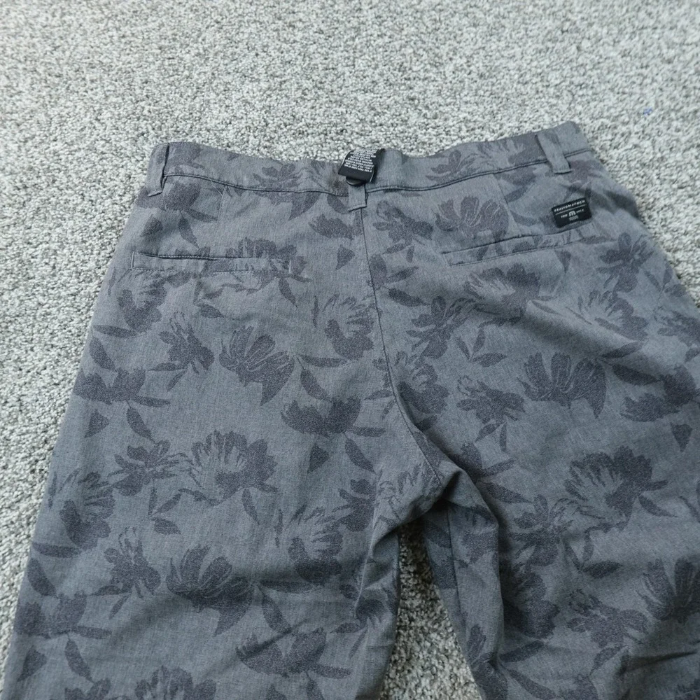 Travis Mathew Shorts Mens 32 Gray Floral Print Chino Golf Performance Stretch